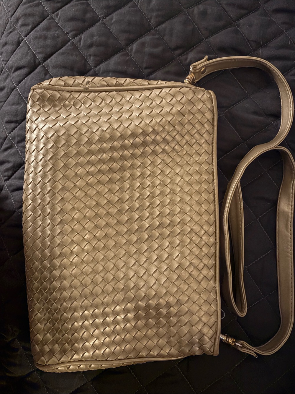Vintage Cream Lined Handbag with Interior Zip